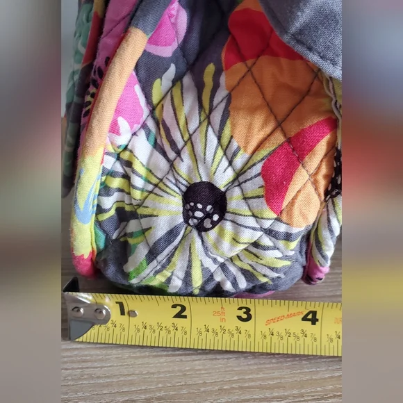 Vera Bradley Jazzy Blooms Purse - Picture 14 of 16